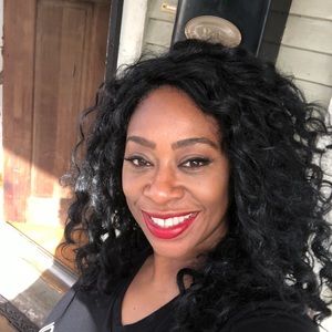 Meet your Posher, Stacey